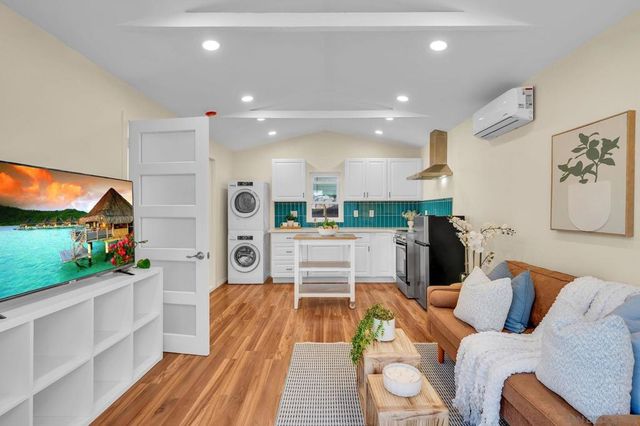 2911 Madison Ave, San Diego, CA 92116