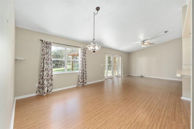 205 E HWY 318, Citra, FL 32113