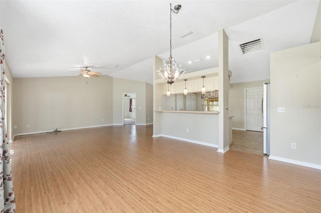 205 E HWY 318, Citra, FL 32113