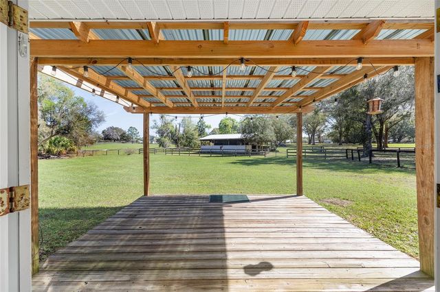 205 E HWY 318, Citra, FL 32113