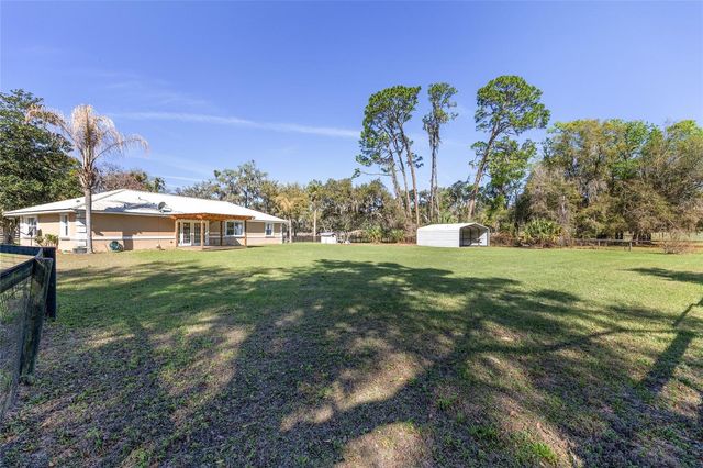 205 E HWY 318, Citra, FL 32113