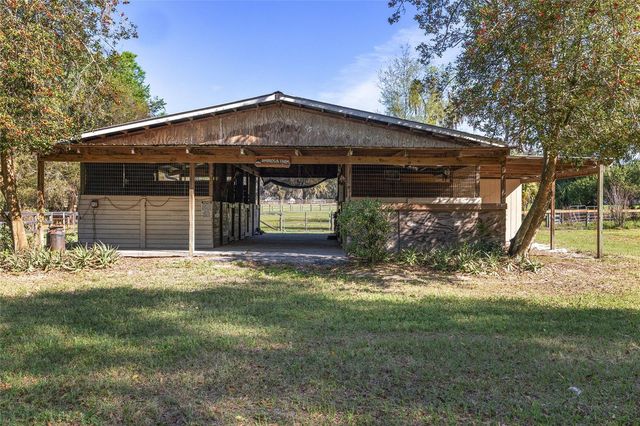 205 E HWY 318, Citra, FL 32113