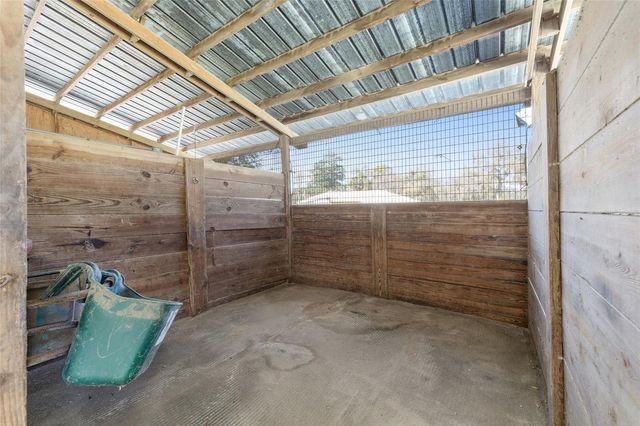 205 E HWY 318, Citra, FL 32113