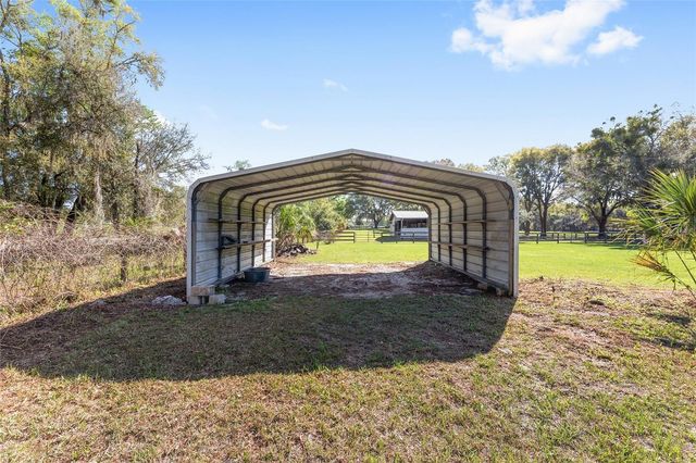 205 E HWY 318, Citra, FL 32113