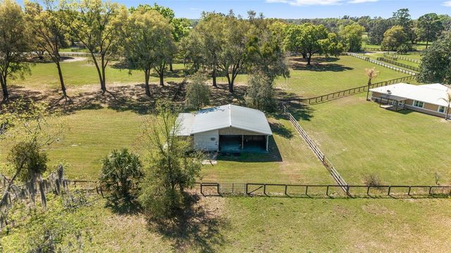 205 E HWY 318, Citra, FL 32113