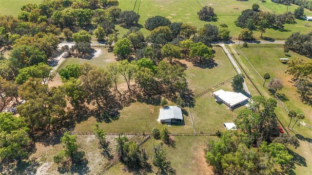 205 E HWY 318, Citra, FL 32113