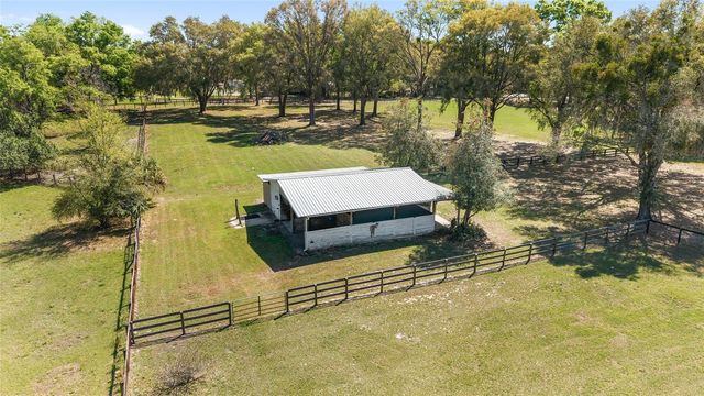 205 E HWY 318, Citra, FL 32113