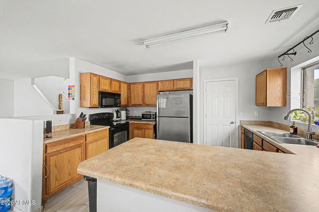 3243 W JESSICA Lane, Phoenix, AZ 85041