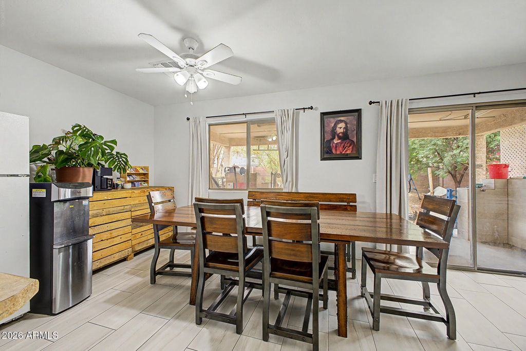 3243 W JESSICA Lane, Phoenix, AZ 85041 — photo 5
