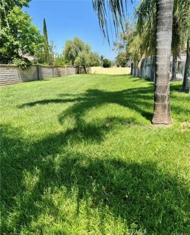 1369 Reservoir, San Bernardino, CA 92407