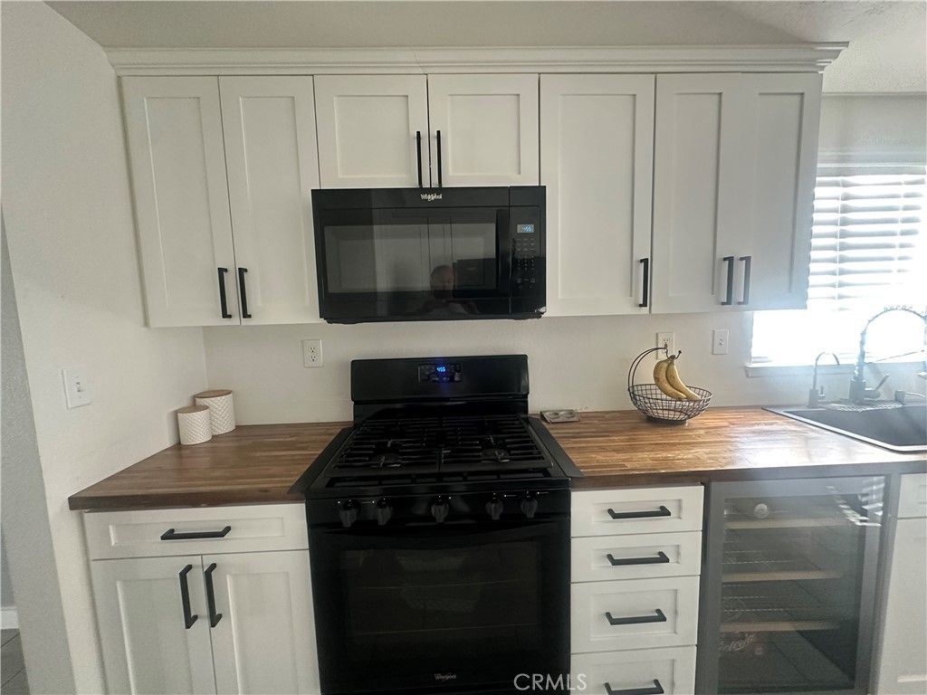 Image 14 of property listing at 1369 Reservoir, San Bernardino, CA 92407