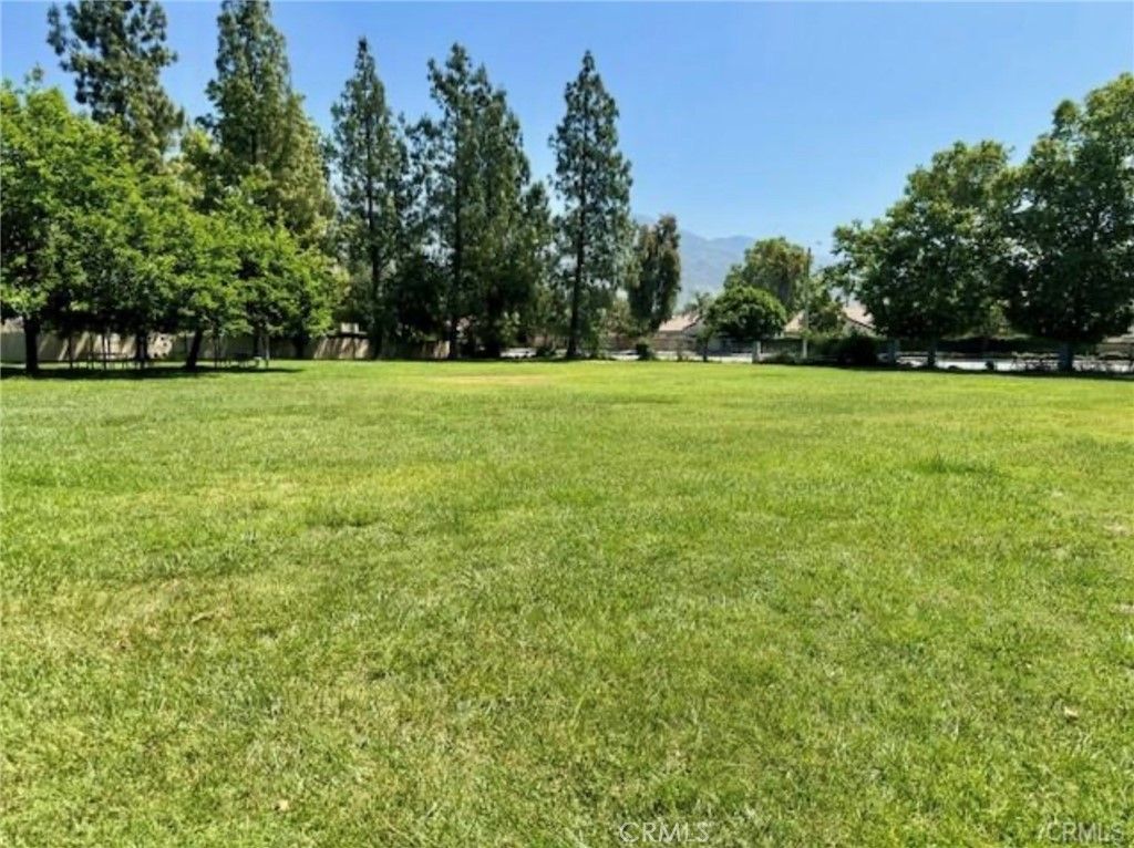 Image 33 of property listing at 1369 Reservoir, San Bernardino, CA 92407