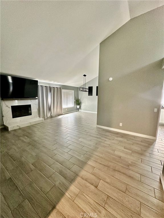 Image 8 of property listing at 1369 Reservoir, San Bernardino, CA 92407