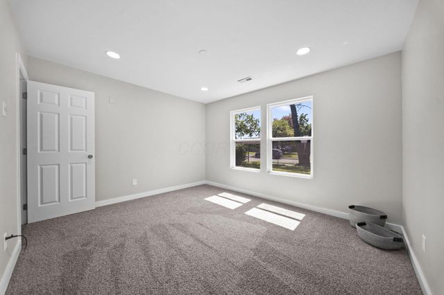 4620 MORRIS Avenue, Whitehall, OH 43213