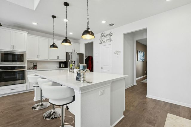 2456 Capestrano CIR, Round Rock, TX 78665