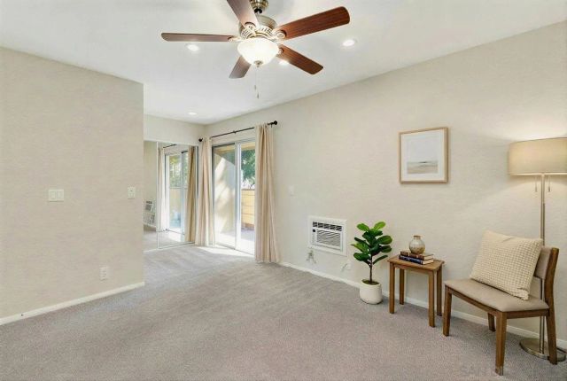 615 Fredricks Ave 122, Oceanside, CA 92058