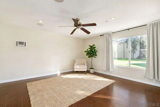 615 Fredricks Ave 122, Oceanside, CA 92058