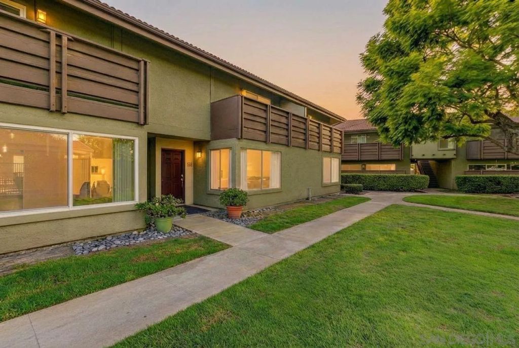 615 Fredricks Ave 122, Oceanside, CA 92058