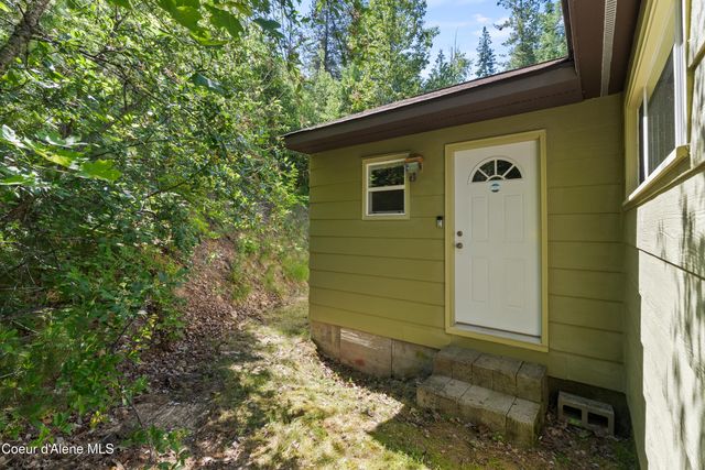 535 Hunt Gulch RD, Kingston, ID 83839