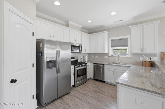 5732 Brown Pelican Lane, Wilmington, NC 28409