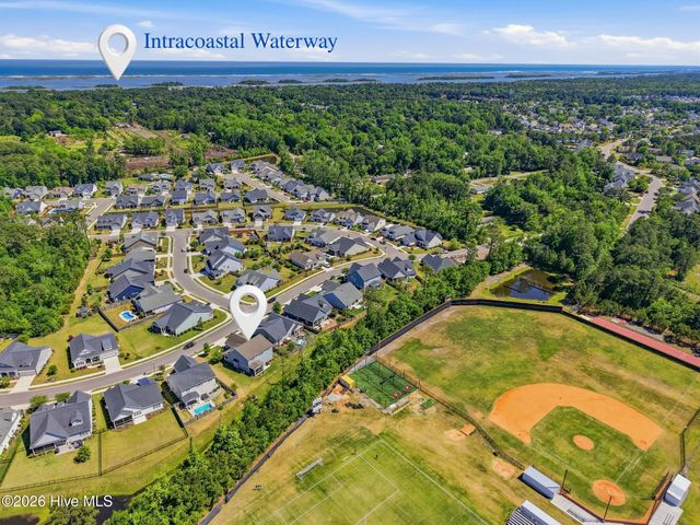 5732 Brown Pelican Lane, Wilmington, NC 28409