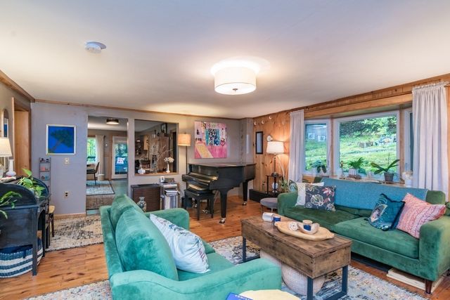557 Federal St, Belchertown, MA 01007