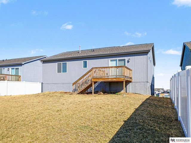 10901 Craig Street, Omaha, NE 68142