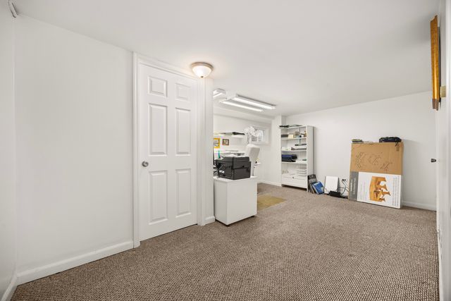 19 Cour Madeleine, Palos Hills, IL 60465