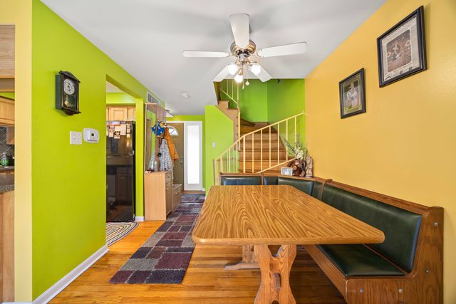 19 Cour Madeleine, Palos Hills, IL 60465