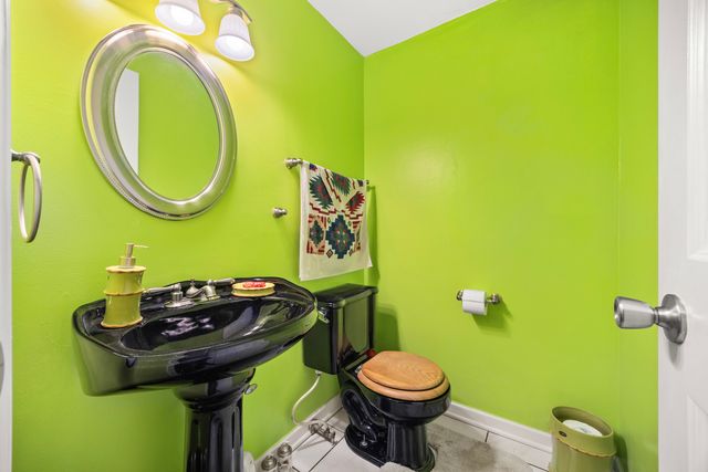 19 Cour Madeleine, Palos Hills, IL 60465