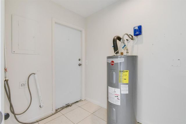 458 SE Galleon Lane, Port St. Lucie, FL 34983