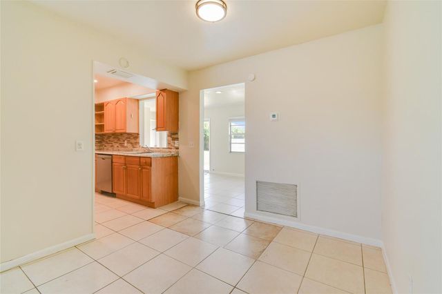 458 SE Galleon Lane, Port St. Lucie, FL 34983