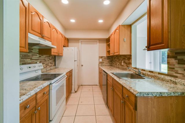 458 SE Galleon Lane, Port St. Lucie, FL 34983