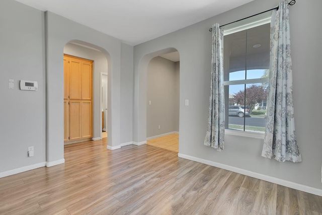 2204 Summerfield Ln, Olivehurst, CA 95961