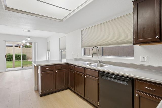 17435 N 46th Street, Phoenix, AZ 85032