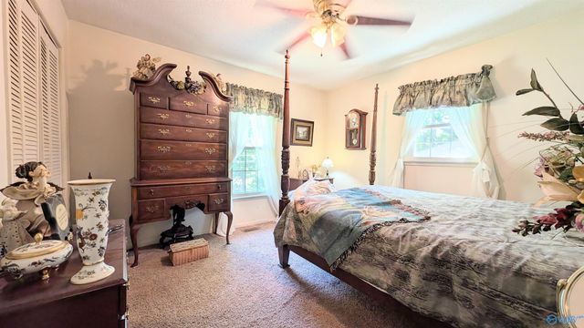 205 Jo Cyn Drive, Glencoe, AL 35905
