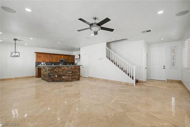 6772 Gold Yarrow Street, Las Vegas, NV 89148