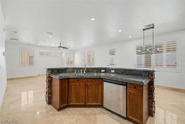6772 Gold Yarrow Street, Las Vegas, NV 89148