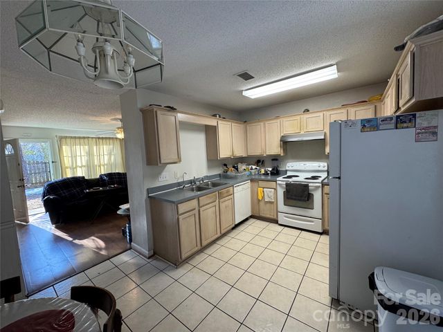 4463 legend Street, Concord, NC 29027