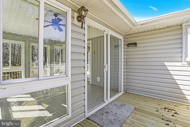 7012 STANLEY RD, King George, VA 22485