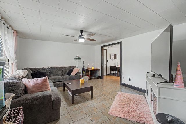 844 Sunset Drive 844 Sunset Drive, Englewood, OH 45322