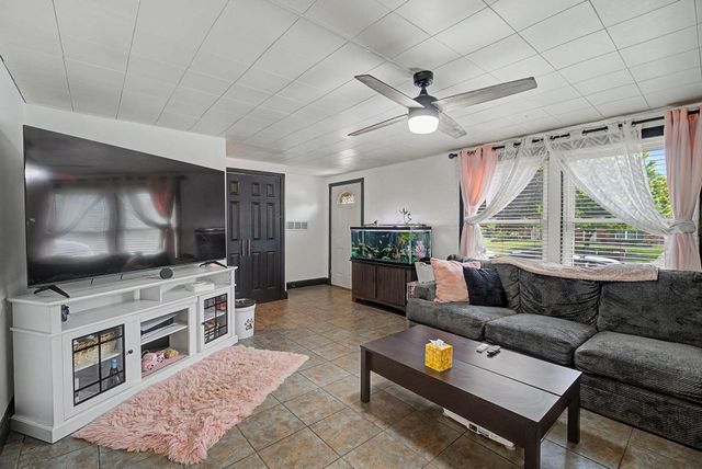 844 Sunset Drive 844 Sunset Drive, Englewood, OH 45322