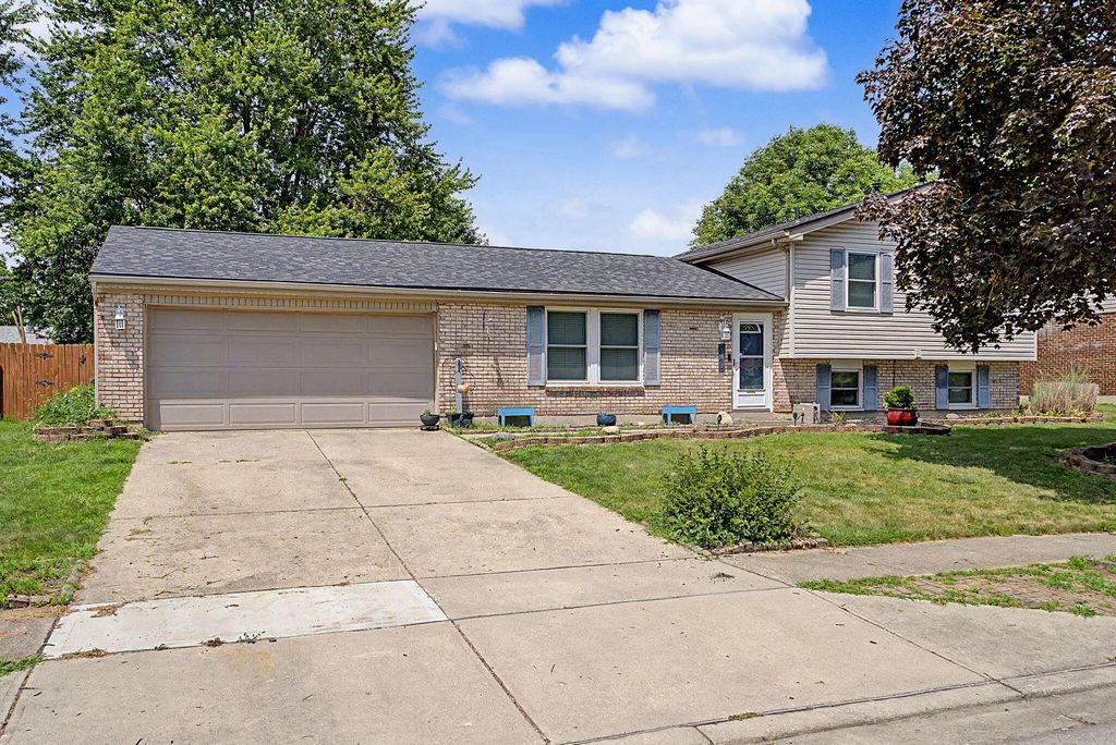 844 Sunset Drive 844 Sunset Drive, Englewood, OH 45322