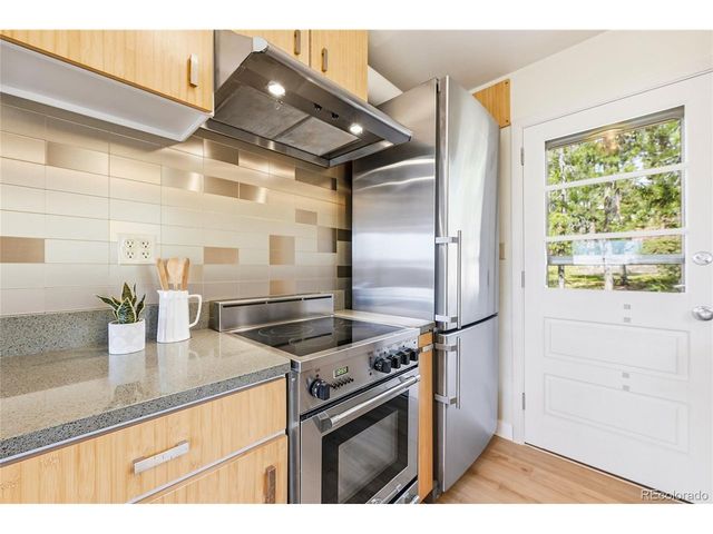 10568 Walters Cir, Morrison, CO 80465