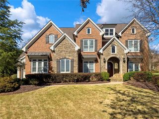 2202 Crimson King Drive, Braselton, GA 30517