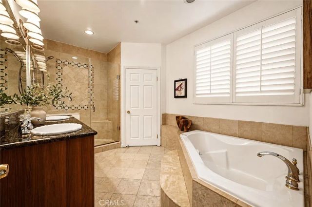 10833 Kling Street 4, North Hollywood, CA 91602