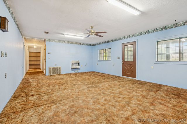 32444 E 740 Road, Wagoner, OK 74467