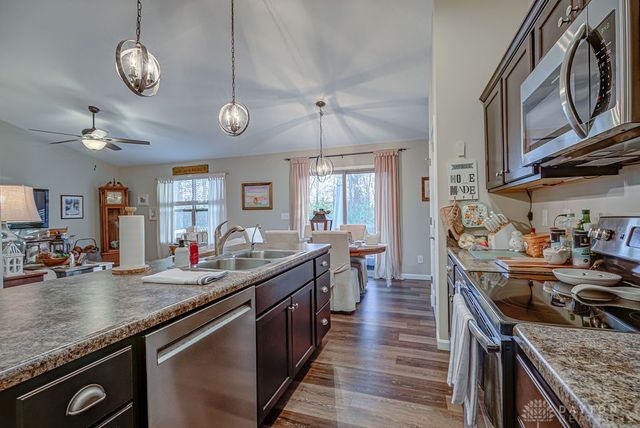 1211 Redbud Circle, Germantown, OH 45327