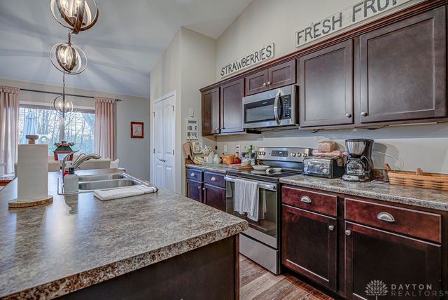 1211 Redbud Circle, Germantown, OH 45327