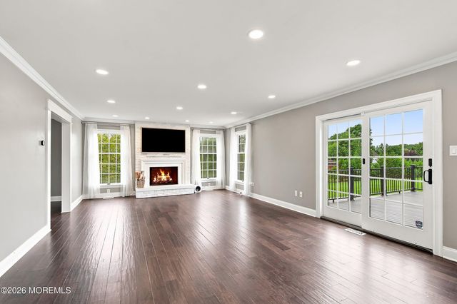 27 Steeple Chase Road, Millstone, NJ 08535